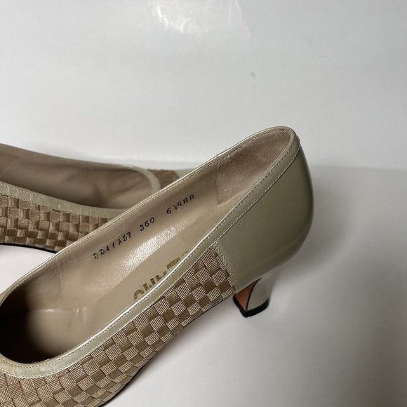 Salvatore Ferragamo Cream and Tan Woven Heels - Picture 3 of 16